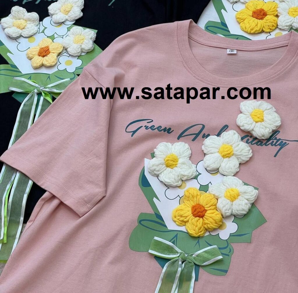 تی شرت نخ پنبه فوق العاده زیبا و شیک سفید طرح گل ها برجسته گلاب بافی